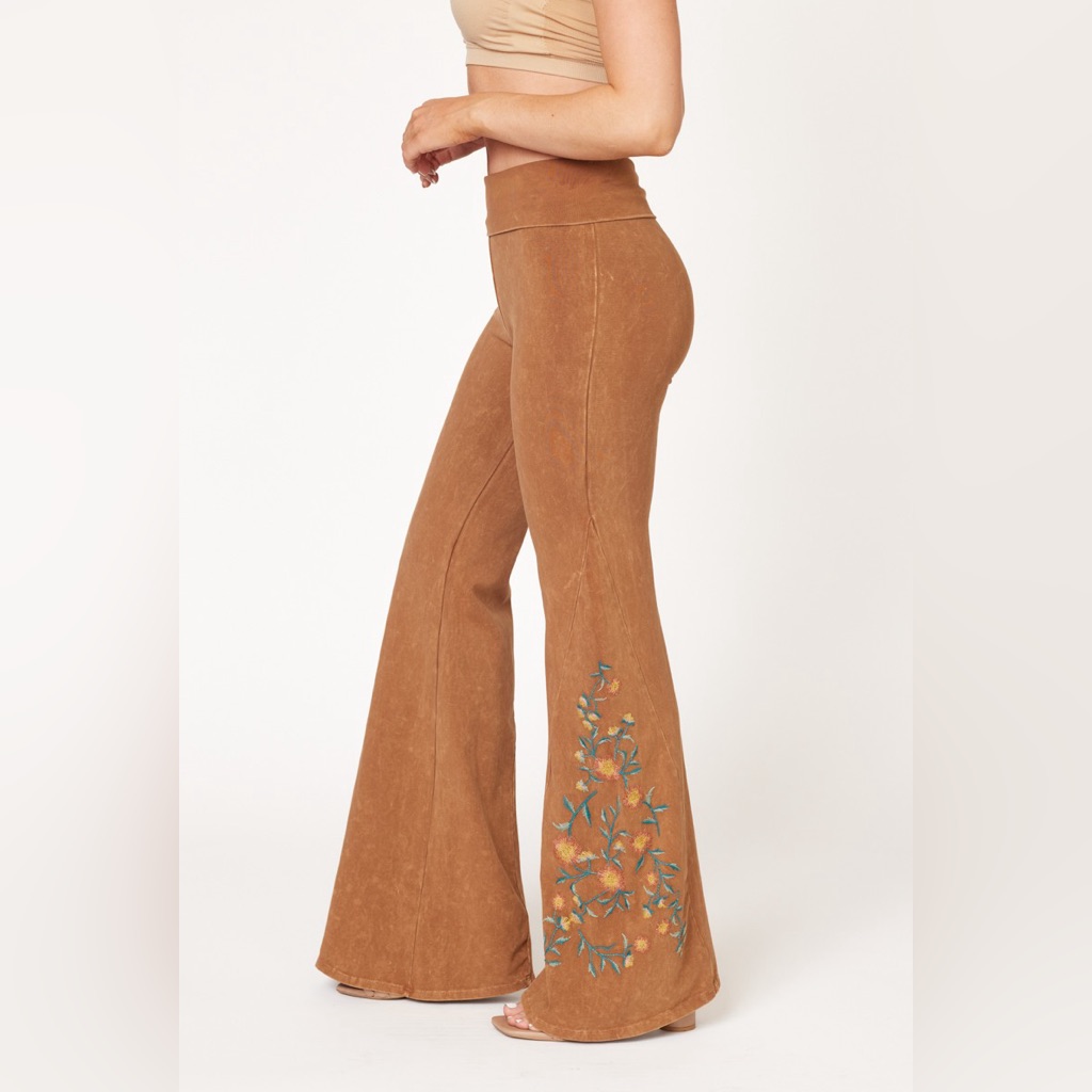 T Party Floral Embroidery Flare Leg Pants